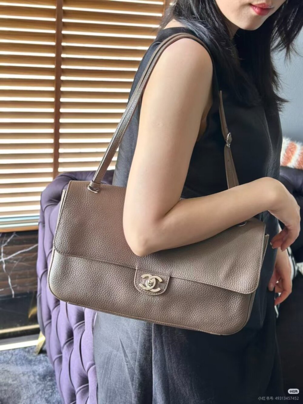 Classic CHANEL   bag: A Stylish and Versatile Choice for Elegance
